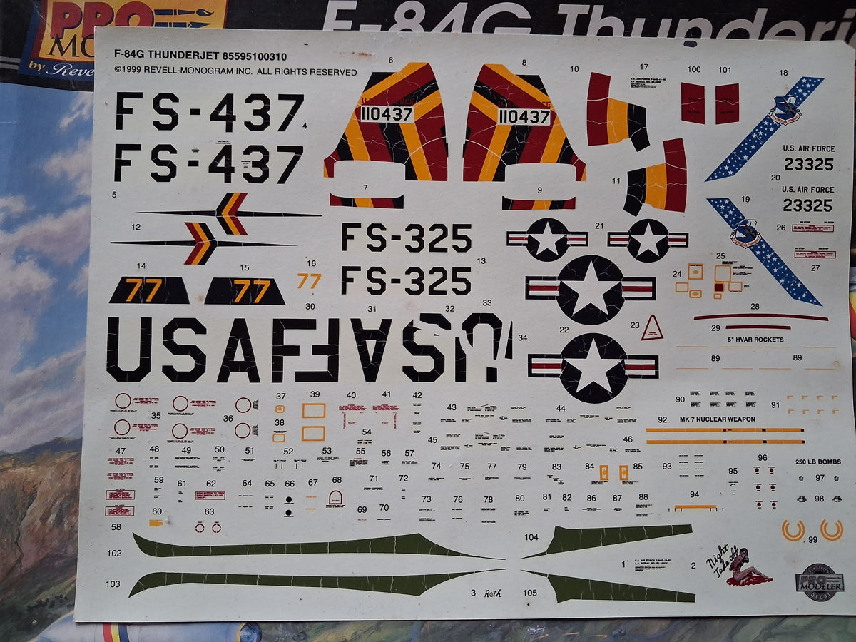Monogram 1:48 F-100 Super Sabre (1992)