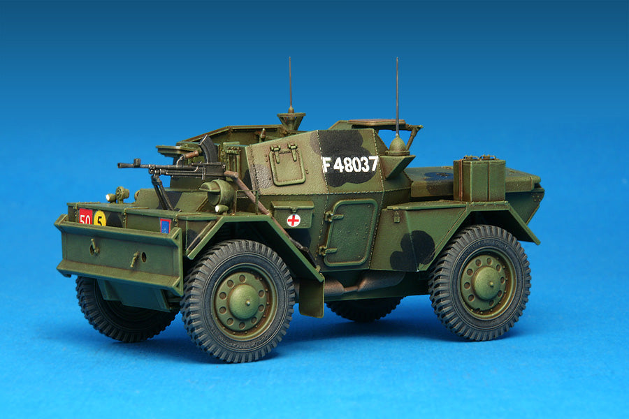 MiniArt 1:35 Dingo Mk.III British Scout Car with Crew