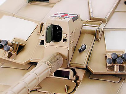 Tamiya 1:35 British Main Battle Tank Challenger 2 (Desertised)