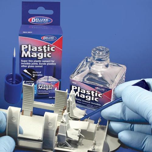 Deluxe Materials Plastic Magic Glue