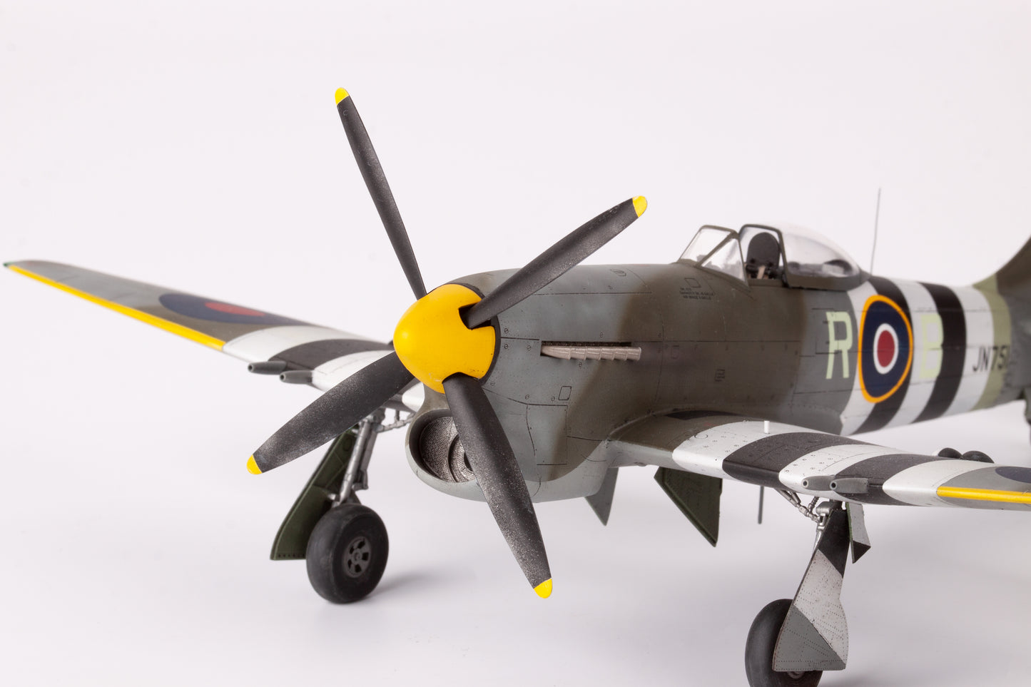 Eduard 1:48 Tempest Mk.V Series 1