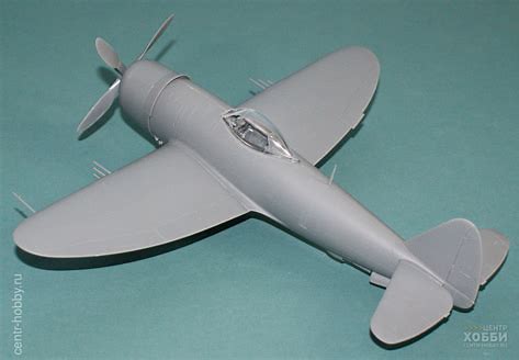 HobbyBoss 1:48 P-47D Thunderbolt Fighter Model Kit
