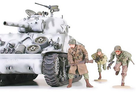 Tamiya 1:35 M4A3 Sherman 105mm Howitzer Model Kit