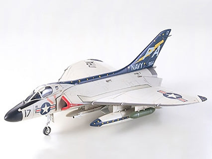 Tamiya 1:72 Douglas F4D-1 Skyray Model Kit