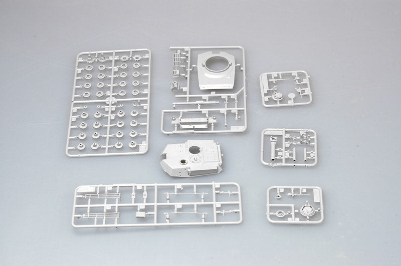 Trumpeter 1:72 M1A2 Abrams MBT Model Kit