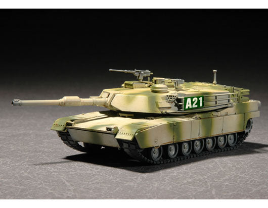 Trumpeter 1:72 M1A2 Abrams MBT Model Kit
