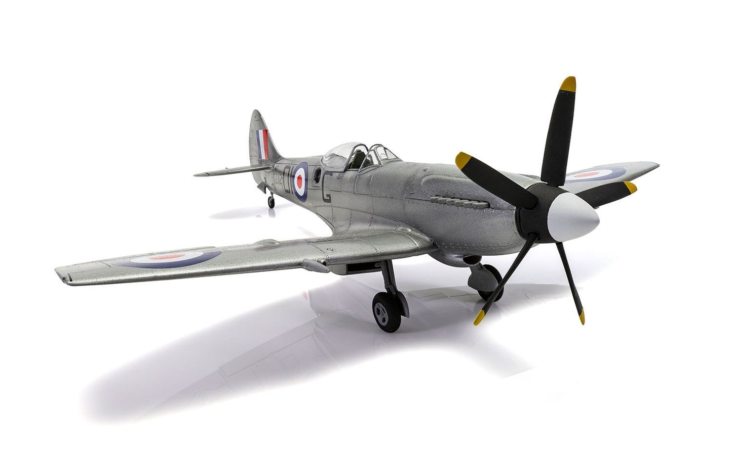 Airfix 1:48 Supermarine Spitfire FR MkXIV