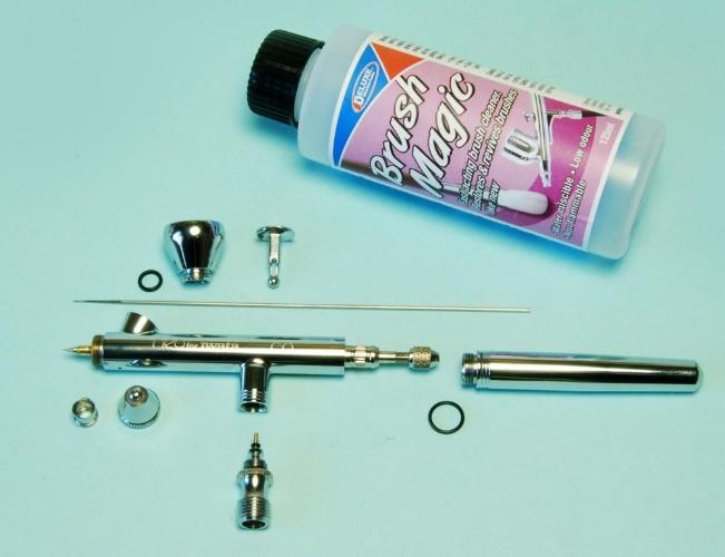 Deluxe Materials Brush Magic 125ml