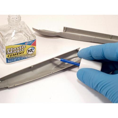 Deluxe Materials Plastic Magic Cement 40ml