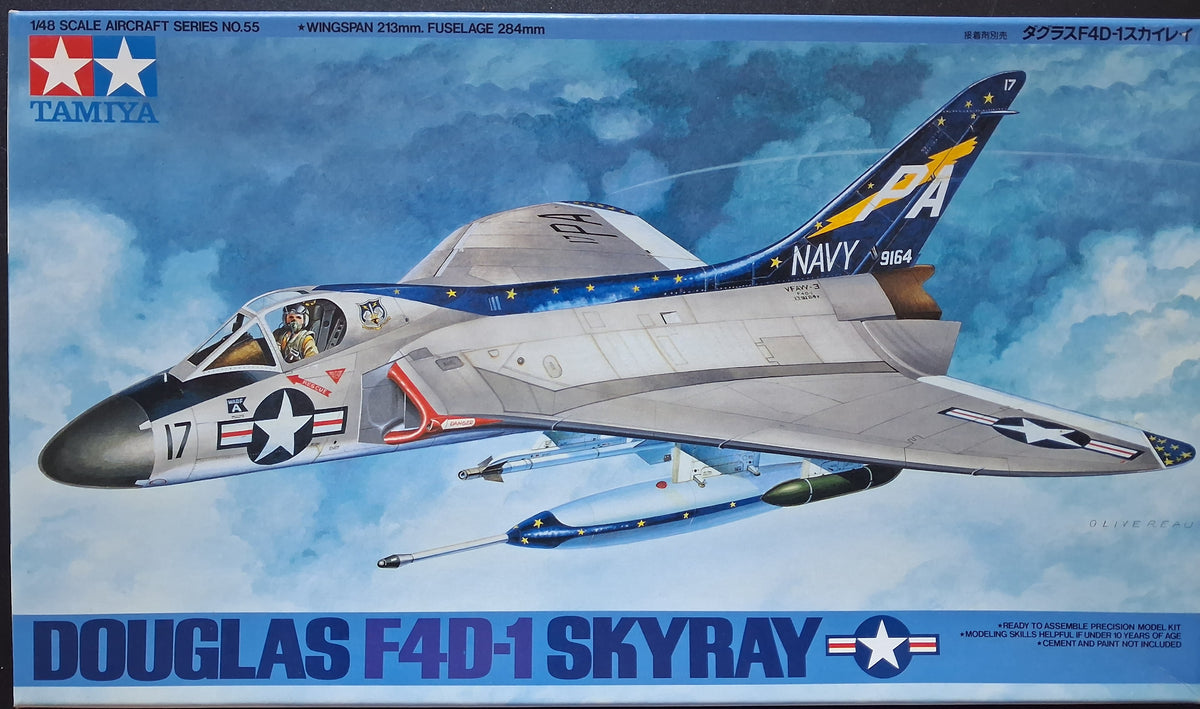 Tamiya 1:48 Douglas F4D -1 Skyray (1998)