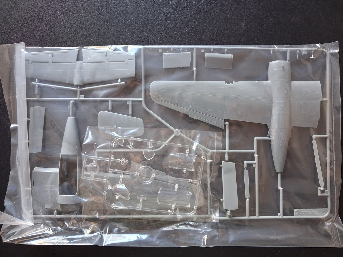 Tamiya 1:48 Heinkel He219 A-7 UHU (1997)