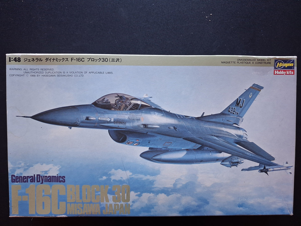 Hasegawa 1:48 F-16C Block 30 Misawa Japan (1988)
