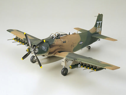 Tamiya 1:48 Douglas A-1J Skyraider US Air Force Model Kit