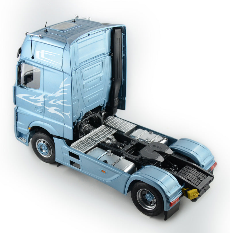 Italeri 1:24 Mercedes Benz Actros MP4