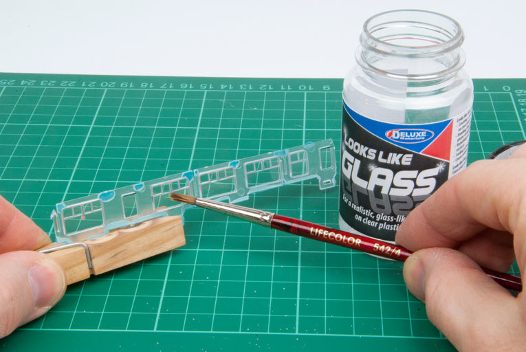 Deluxe Materials Looks Like Glass