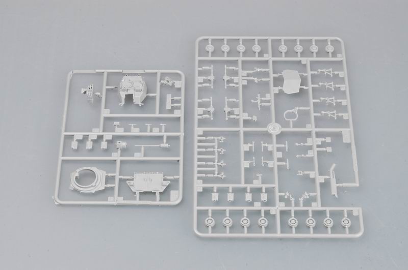 Trumpeter 1:72 USMC LAV-25 Light Armoured Vehicle Model Kit