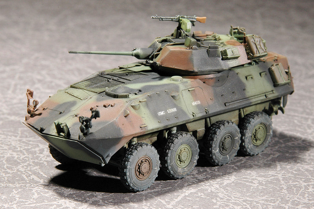 Trumpeter 1:72 USMC LAV-25 Light Armoured Vehicle Model Kit