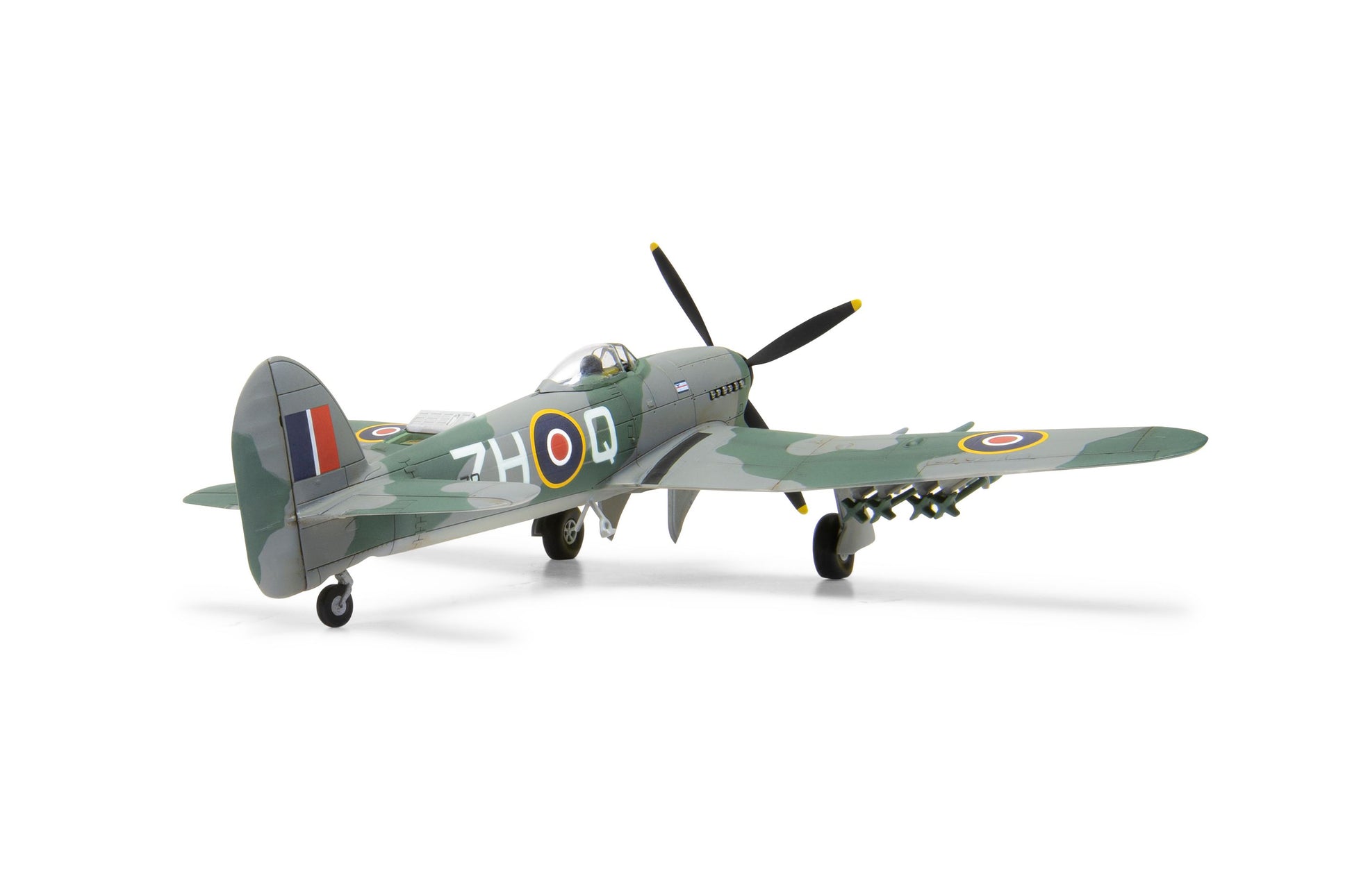 Airfix 1:72 Hawker Typhoon IB Gift Set