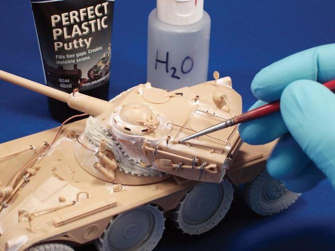 Deluxe Materials Perfect Plastic Putty 40ml